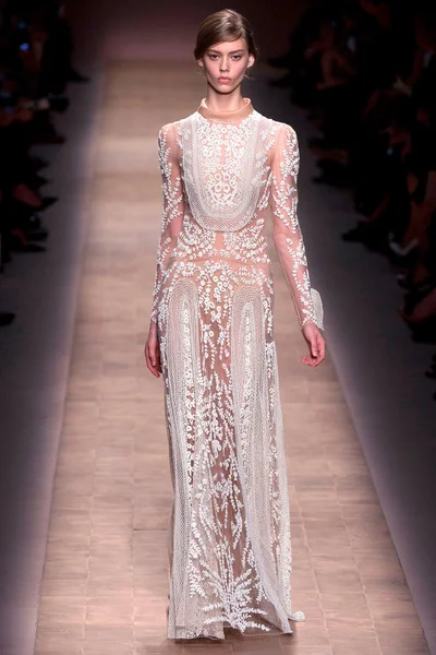 Look 63